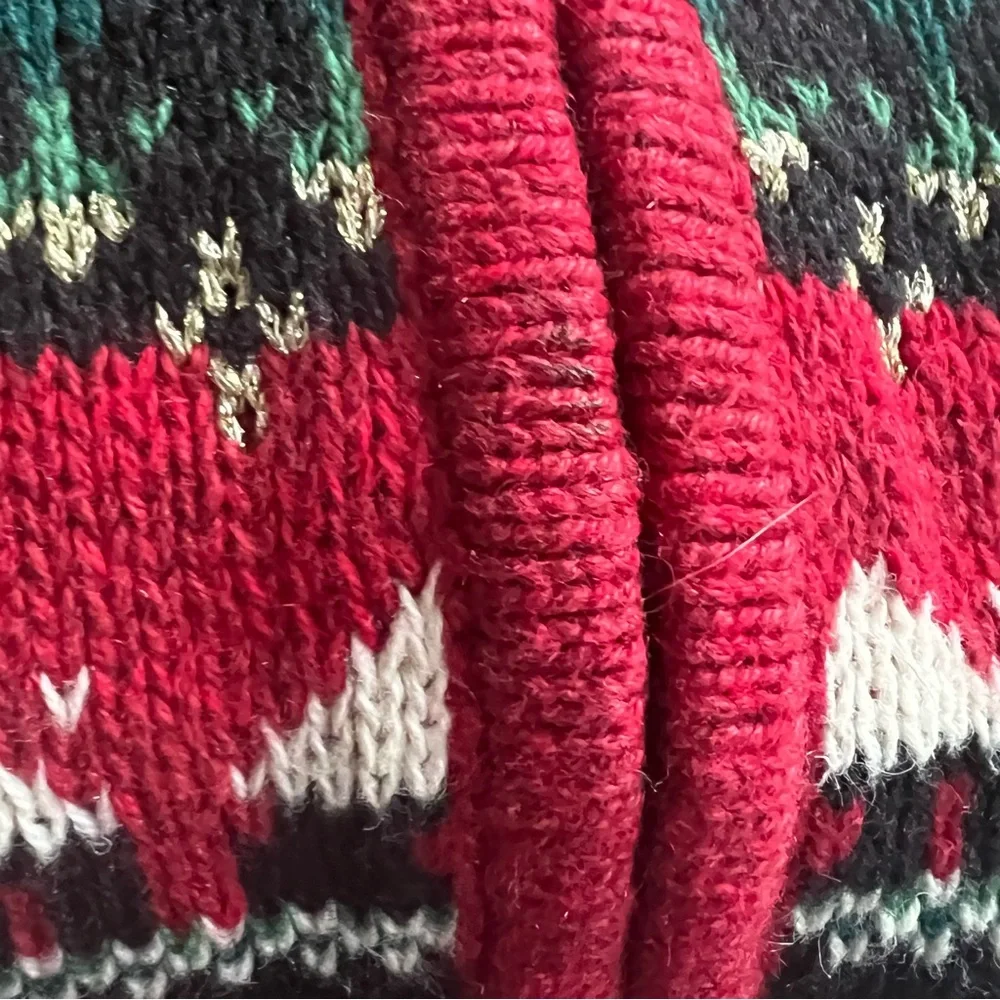 Vintage Heirloom Collectibles Christmas Sweater – Size Small - Picture 8 of 8